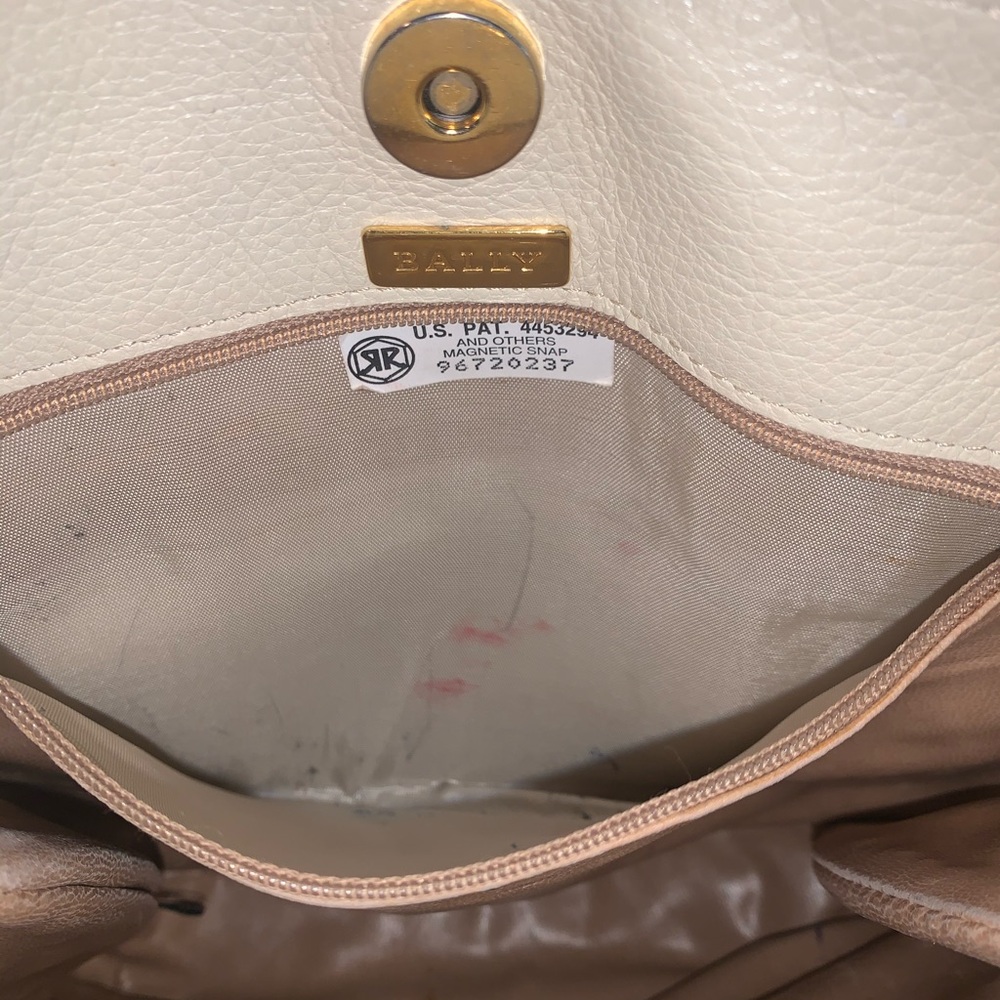 Vintage Bally shoulder Bag Gold Chain Accents - Picture 8 of 12